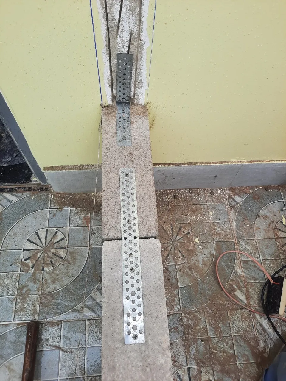 Thép Râu Thực Tế
