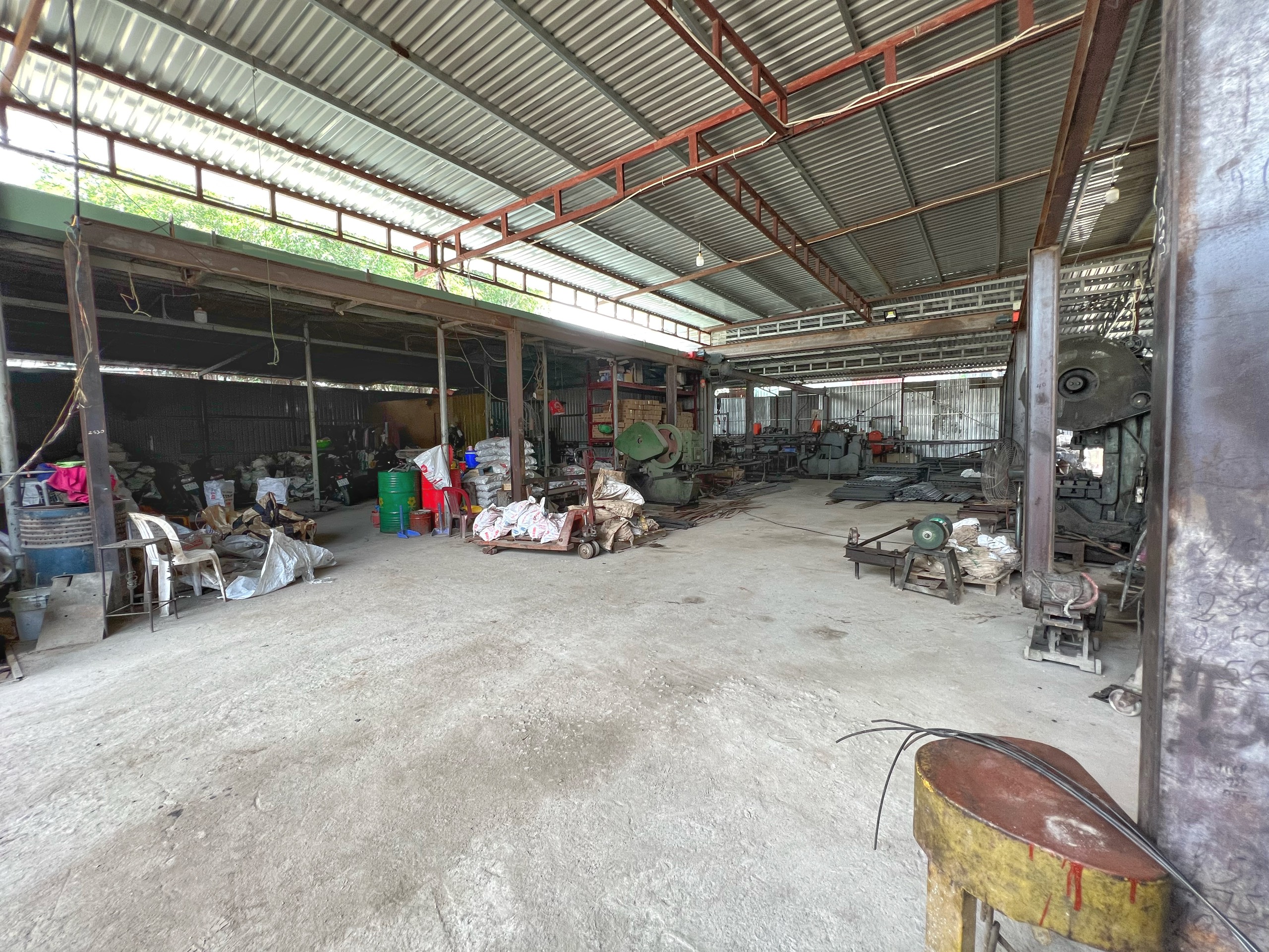 Toàn cảnh xưởng phụ Công ty Cốp Pha Việt
