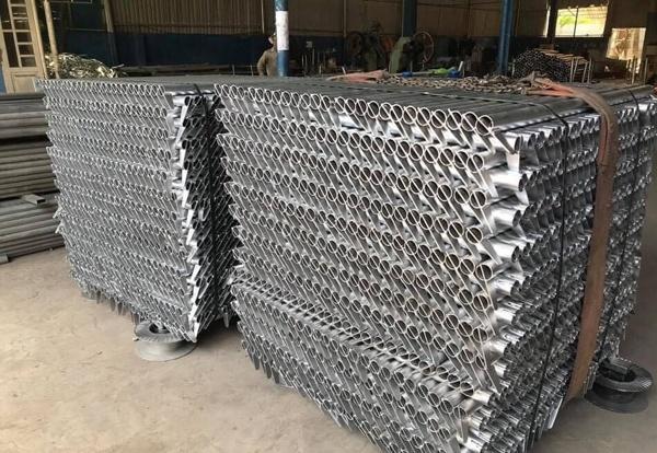 Ảnh Hưởng Thời Tiết Đến Tuổi Thọ Giàn Giáo Hiệu Quả Cho Nhà Thầu Xây Dựng Khó Khăn Trong Bảo Quản Và Tăng Tuổi Thọ Giàn Giáo