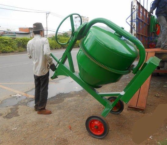 Giải Mã 5 Lý Do Bắt Buộc Vệ Sinh Máy Trộn Bê Tông Ngay Sau Khi Sử Dụng