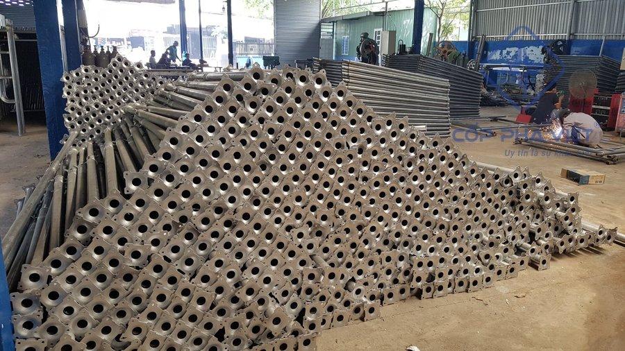Hệ Thống Giàn Giáo Chống Sàn Cốp Pha Việt: Giải Pháp Toàn Diện Nâng Tầm An Toàn và Hiệu Quả Thi Công Cho Mọi Nhà Thầu Phân Tích Chuyên Sâu Hệ Thống Chống Sàn Đa Dụng Của Cốp Pha Việt
