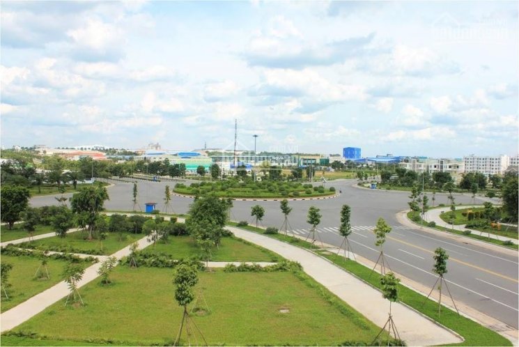 Đất liền kề là gì? Có nên mua đất liền kề hay không? Thực tế, đất ở liền kề có giá cao hơn so với các loại đất khác trên thị trường