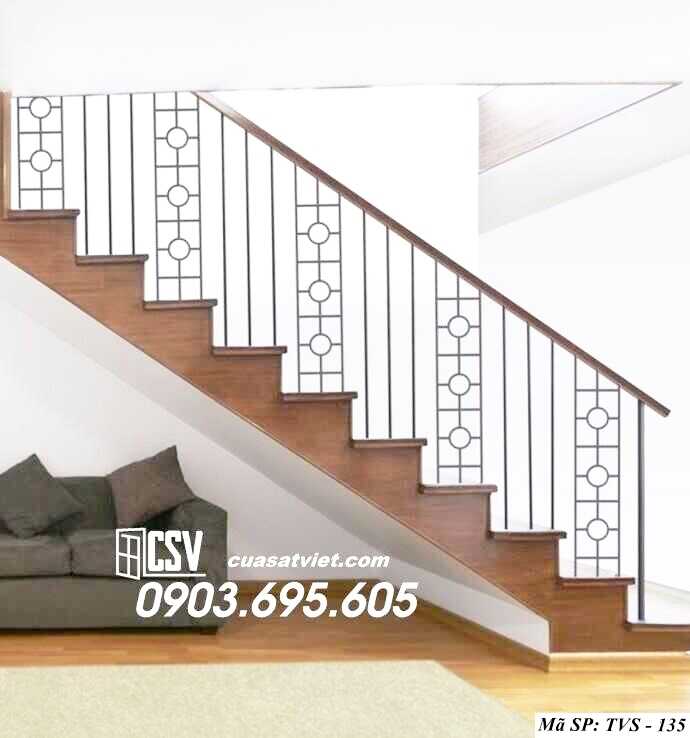 Mẫu cầu thang sắt đẹp TVS 135